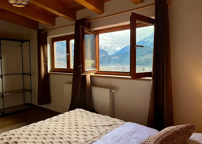 Wohlfuehloase Mit Rundum Bergblick Lägenhet
